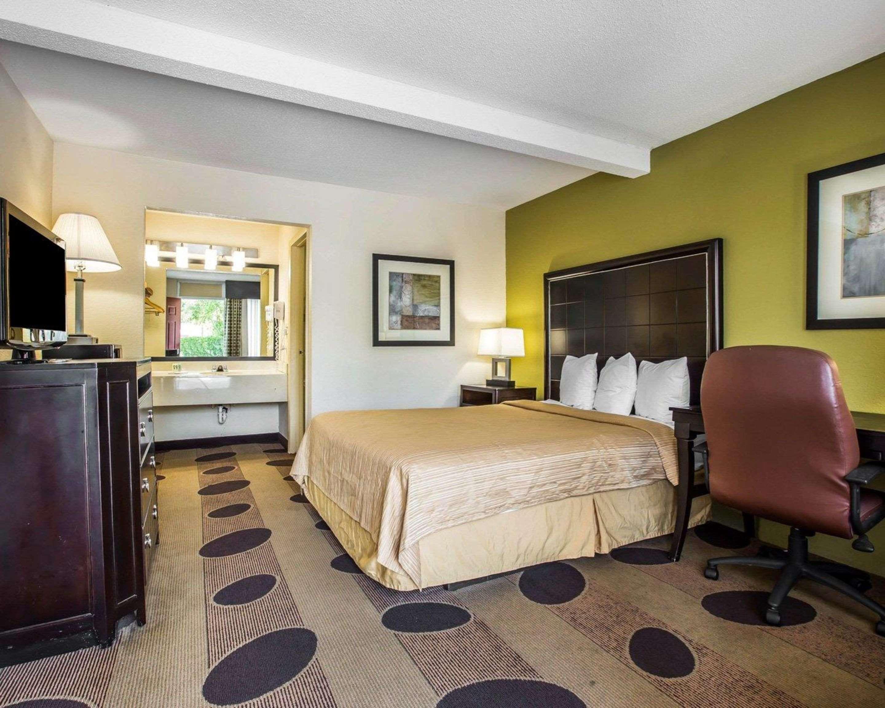 Quality Inn Greenwood Hwy 25 Екстериор снимка