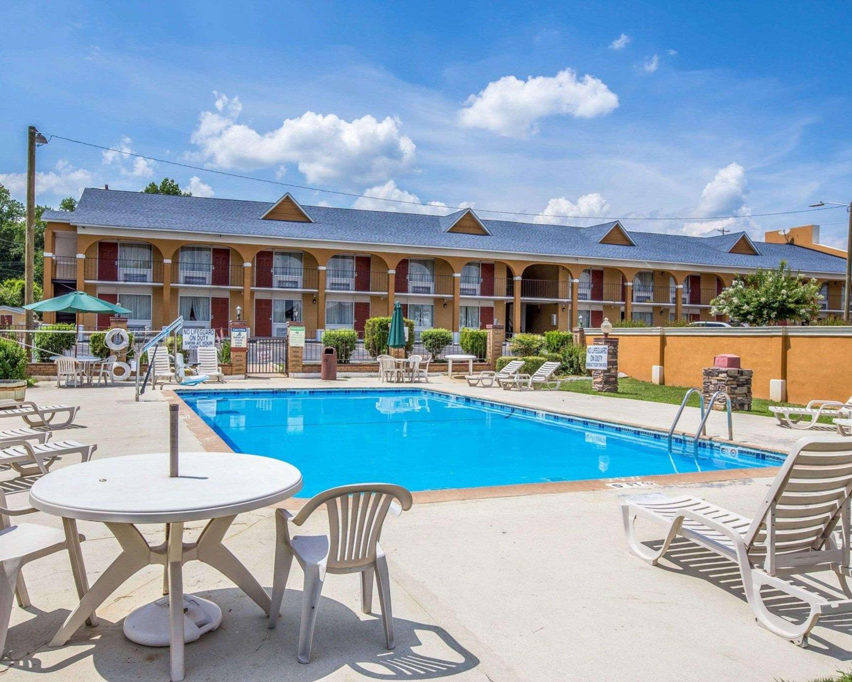 Quality Inn Greenwood Hwy 25 Екстериор снимка