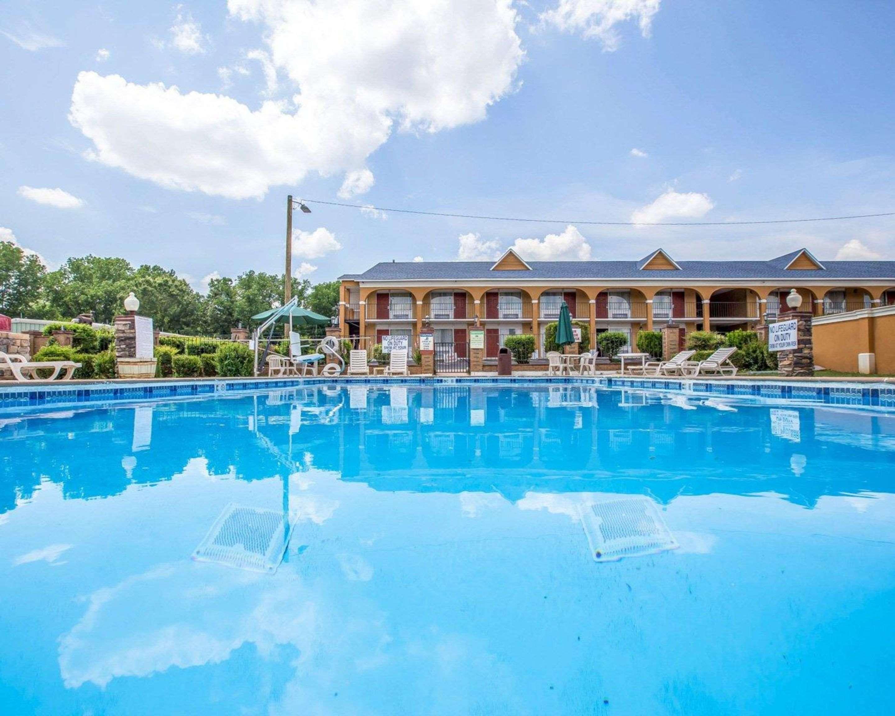 Quality Inn Greenwood Hwy 25 Екстериор снимка